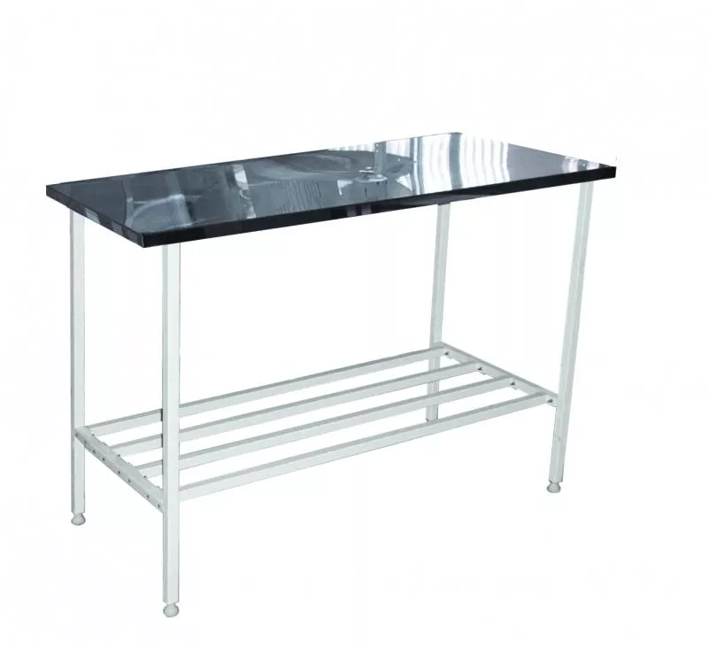 Столы на металлическом каркасе МСК-686.150
